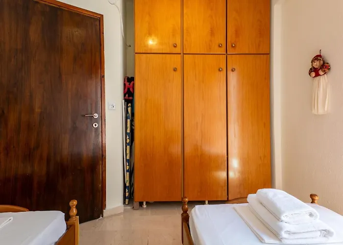 F & B Summer Collection - Kassandra - Polichrono